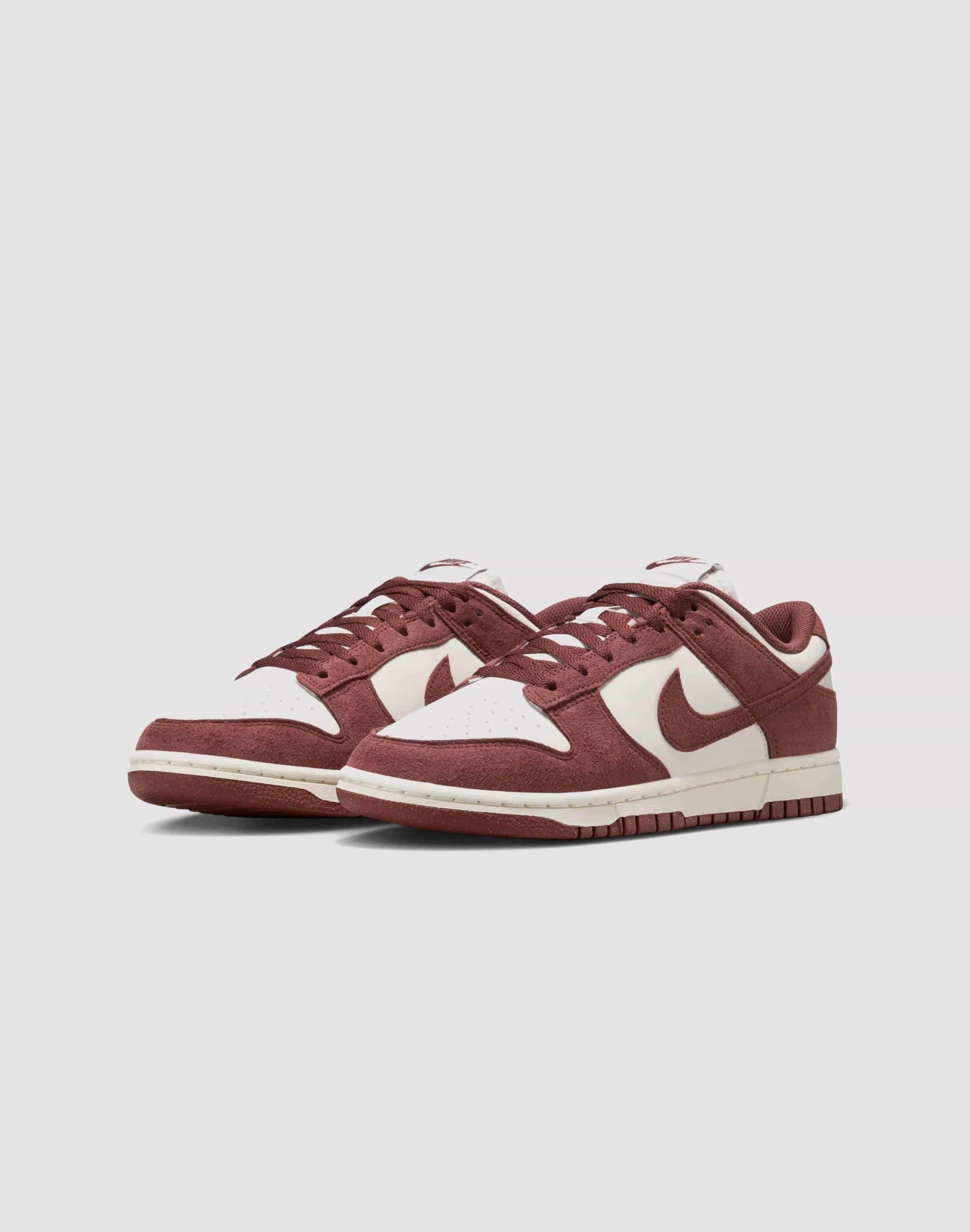 Snug Fit Collar Mid Game Power Nike Dunk Low "Phantom/Red Sepia/Sail/White"