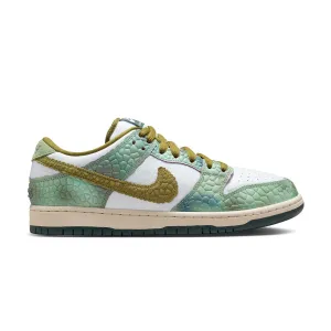 Pressure Dispersion Tech Orthotic Friendly Fit   Alexis Sablone SB Dunk Low 'Oil Green'