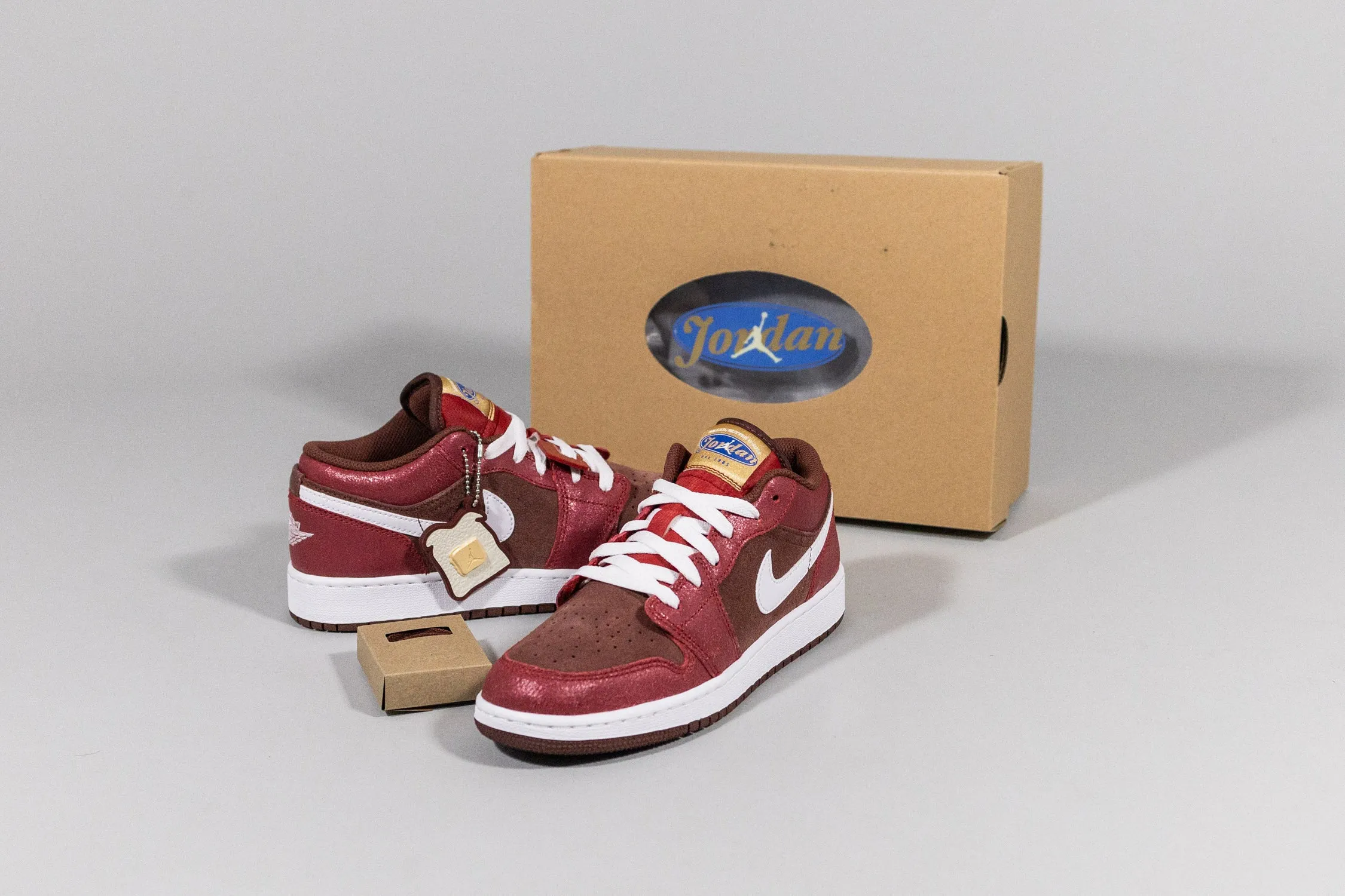 Fast Dribbling Air Jordan 1 Low GS 'Bread and Butter' (GS)