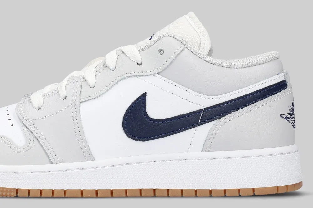 Air Jordan 1 Low 'White and Midnight Navy' (GS) Thermal regulation Stable Land Platform