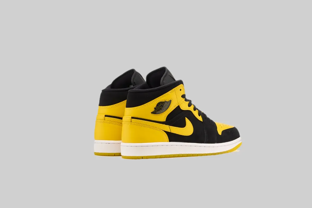 Defensive Shoes Compressive Response Air Jordan 1 Mid SE 'New Love'