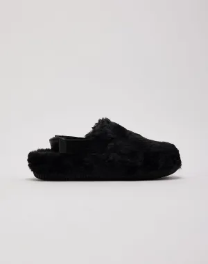 Sleek Wear Nike Calm Mule SE