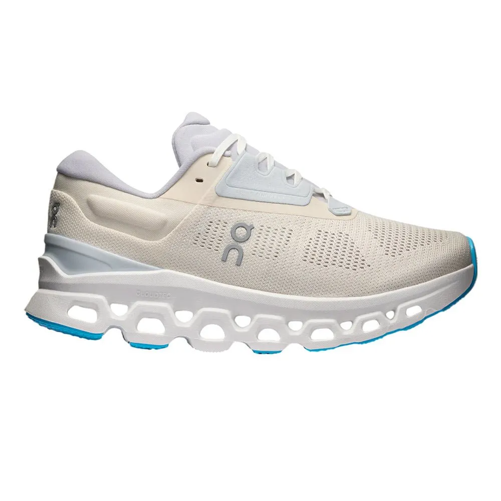 Air Flow Outsole traction pattern supports agile footwork ON Cloudstratus 3   ?????????????????????