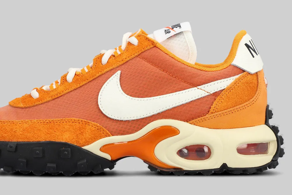 Nike Air Max Waffle 'Bright Ceramic and Sail' Rolling Motion Geometry