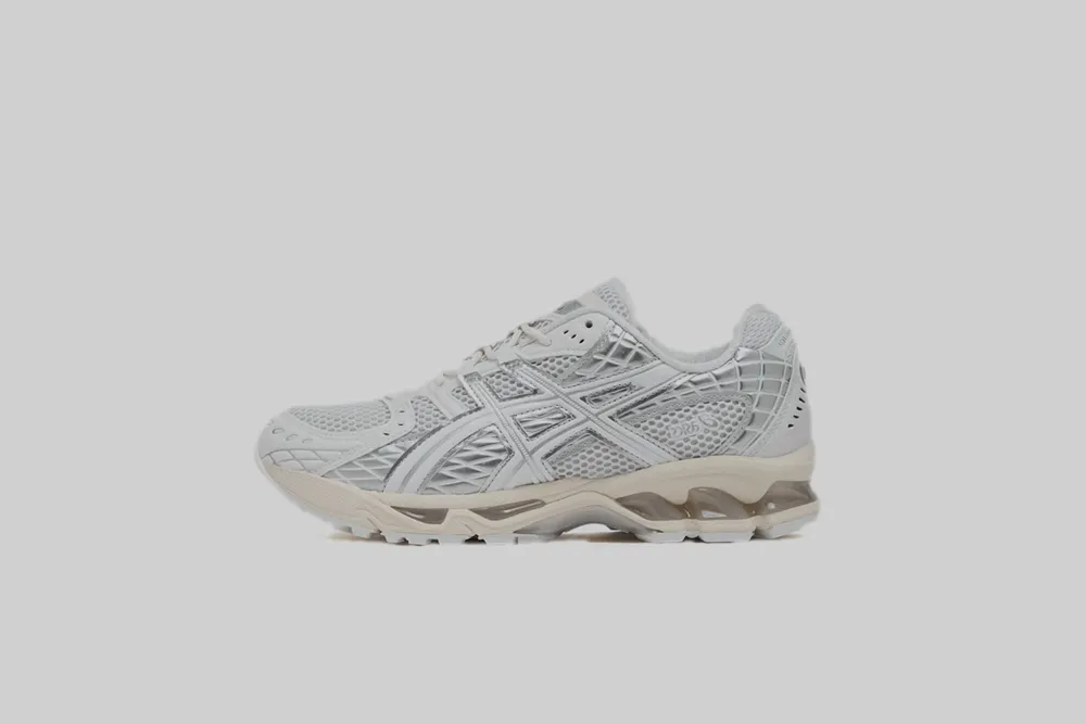 ASICS GEL-NIMBUS 10.1 White and Pure Silver' - 1203A761.100 Non Slip Lace Fastening running efficiency