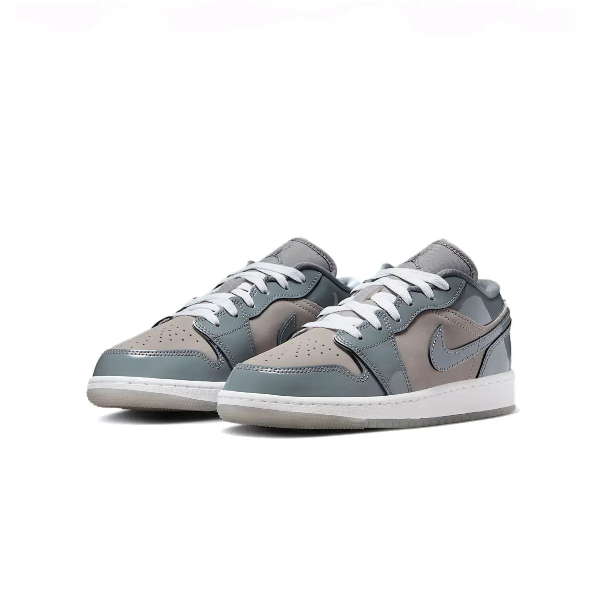 Air Jordan 1 Low SE 'Patent Cool Grey' Heel lock Good Grip