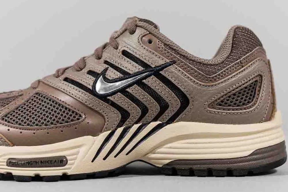 Women's Nike Air Pegasus 2005 C.O.R. 'Mink Brown' Weekend Hikes