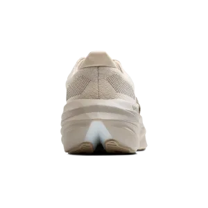 BROOKS Glycerin Max Medium(1B) ????????????????????? Ventilation zones help maintain a cool interior climate Breath Control