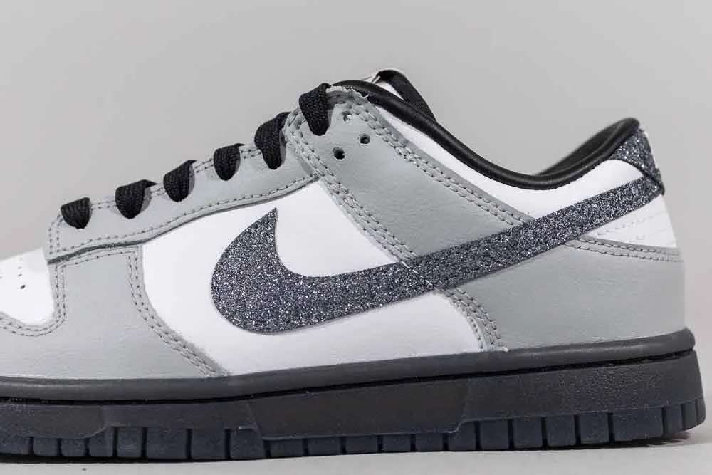 Style Routine Women's Nike Dunk Low LX 'Light Smoke Grey'