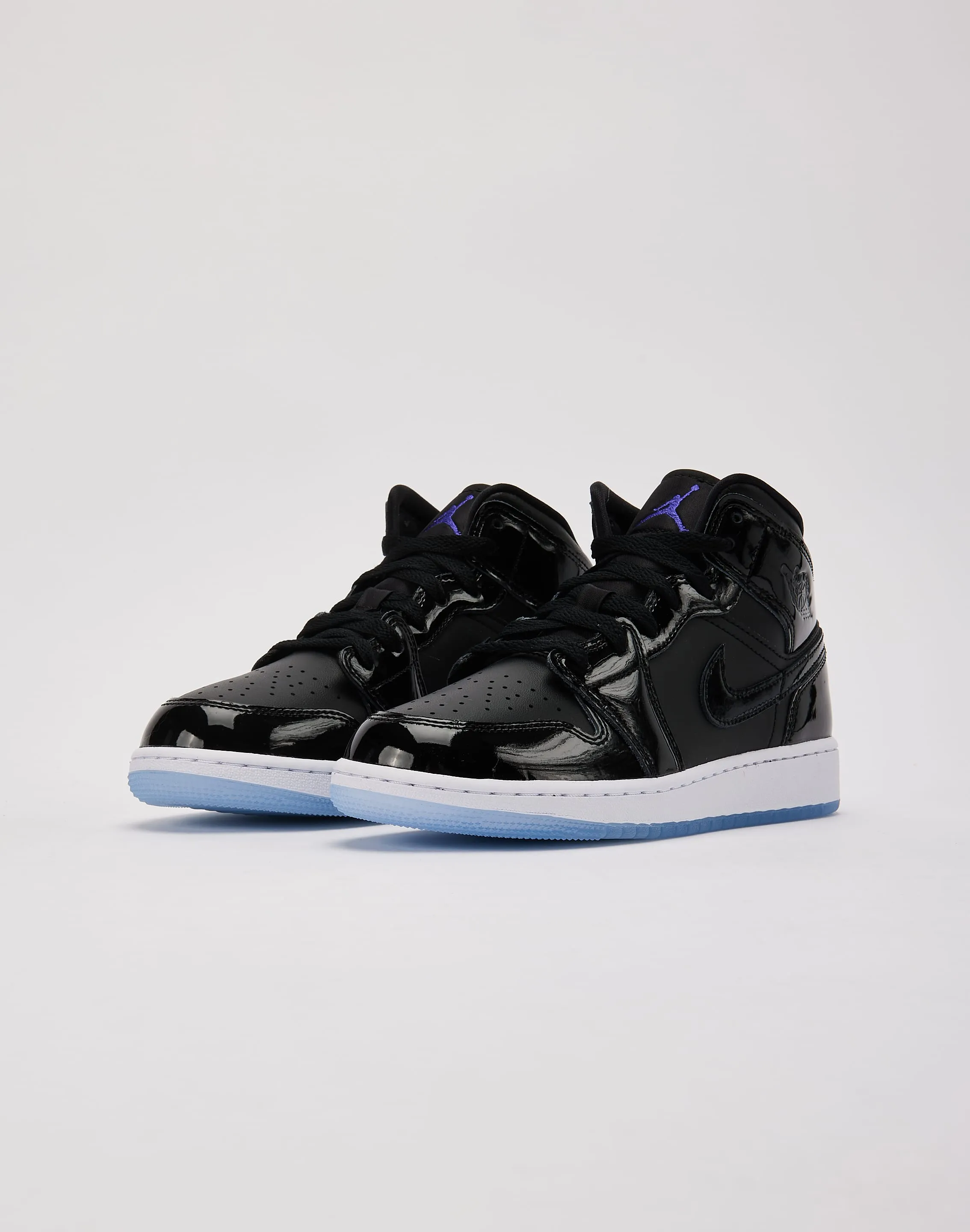 Jordan Air Jordan 1 Mid SE Grade-School High-Performance Support Adjustable Cushioning