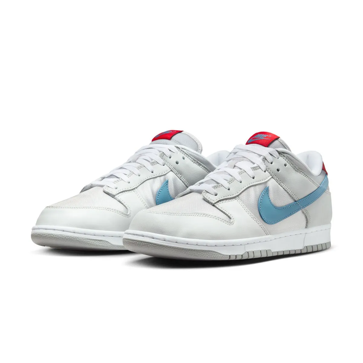 Dunk Low QS 'Silver Surfer' Retro design