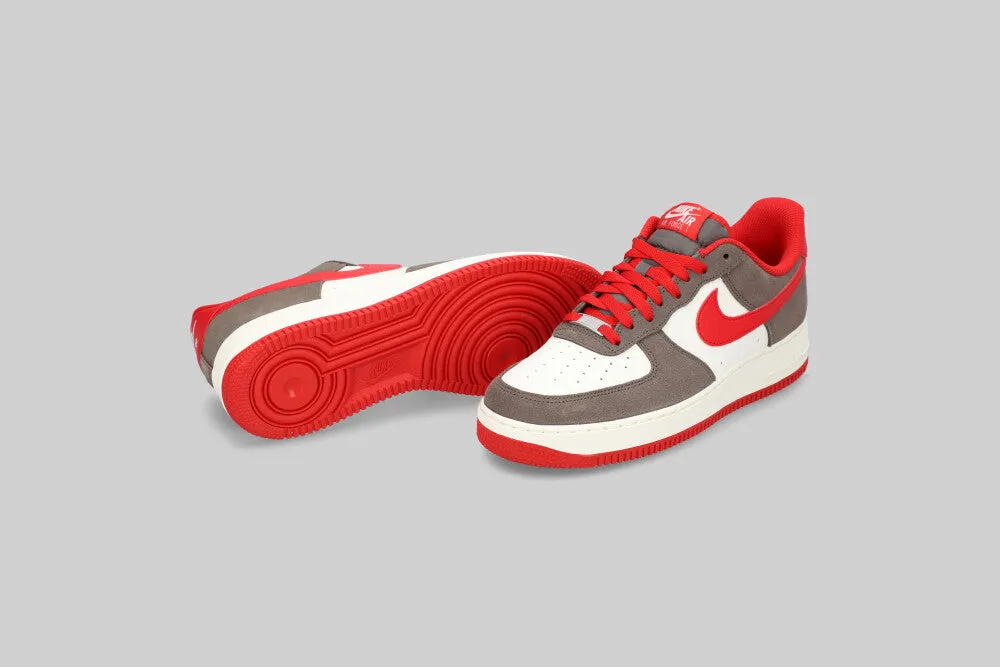 Adjustable Straps Nike Air Force 1 Low '07 LV8 'Cave Stone and University Red'