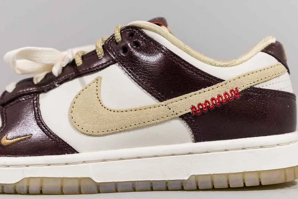 Running Track Lightweight Design Women's Nike Dunk Low LX 'Year of the Snake'