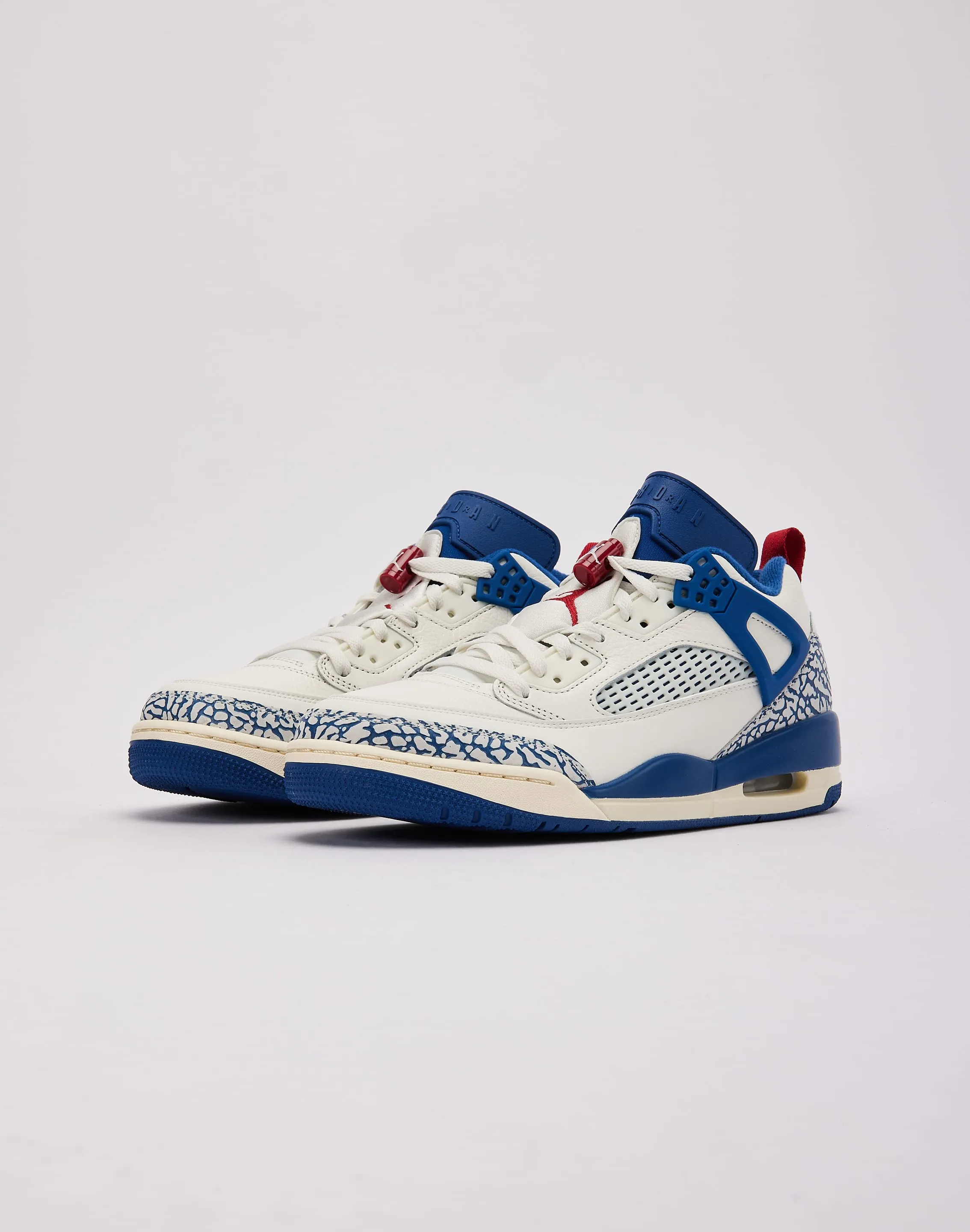 Jordan Spizike Low Non Slip Traction