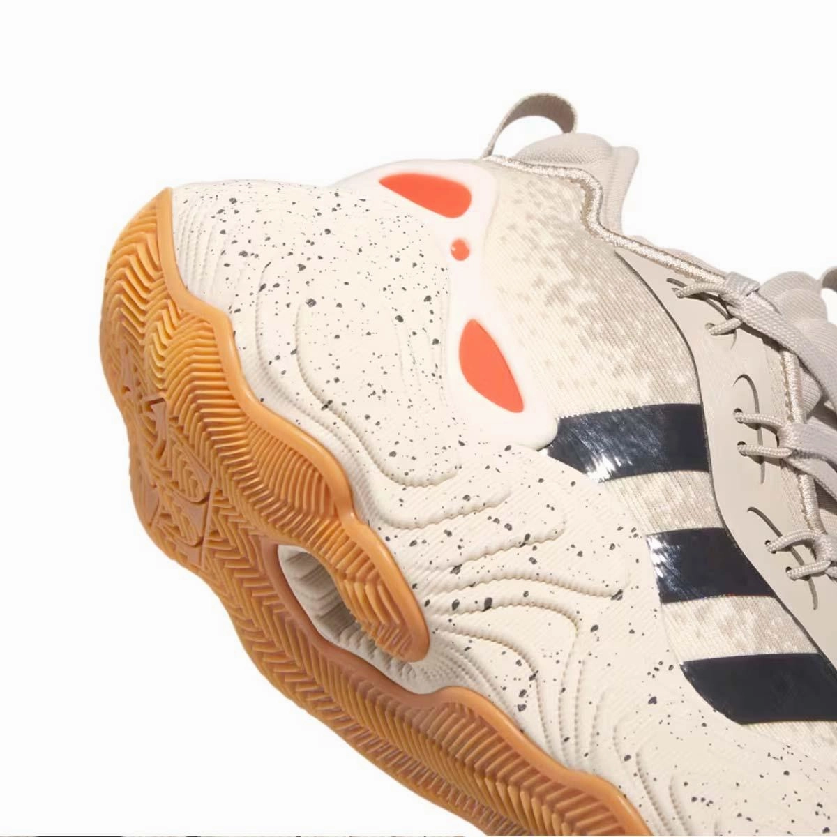 Trae Young 3 'Wonder Beige Shock Dispersing Tech