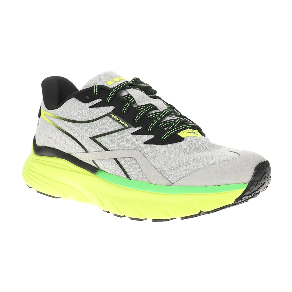 running for a healthy lifestyle Equipe Nucleo Running Shoes
