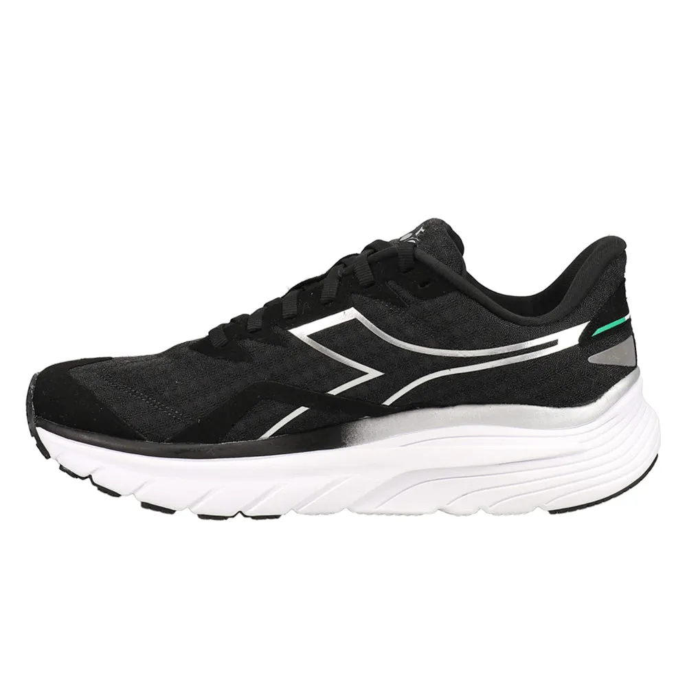 monochromatic running shoes banked track running option Equipe Nucleo Running Shoes