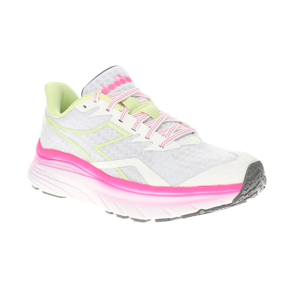 Dynamic Traction Outsole ArchSupport Equipe Nucleo Running Shoes