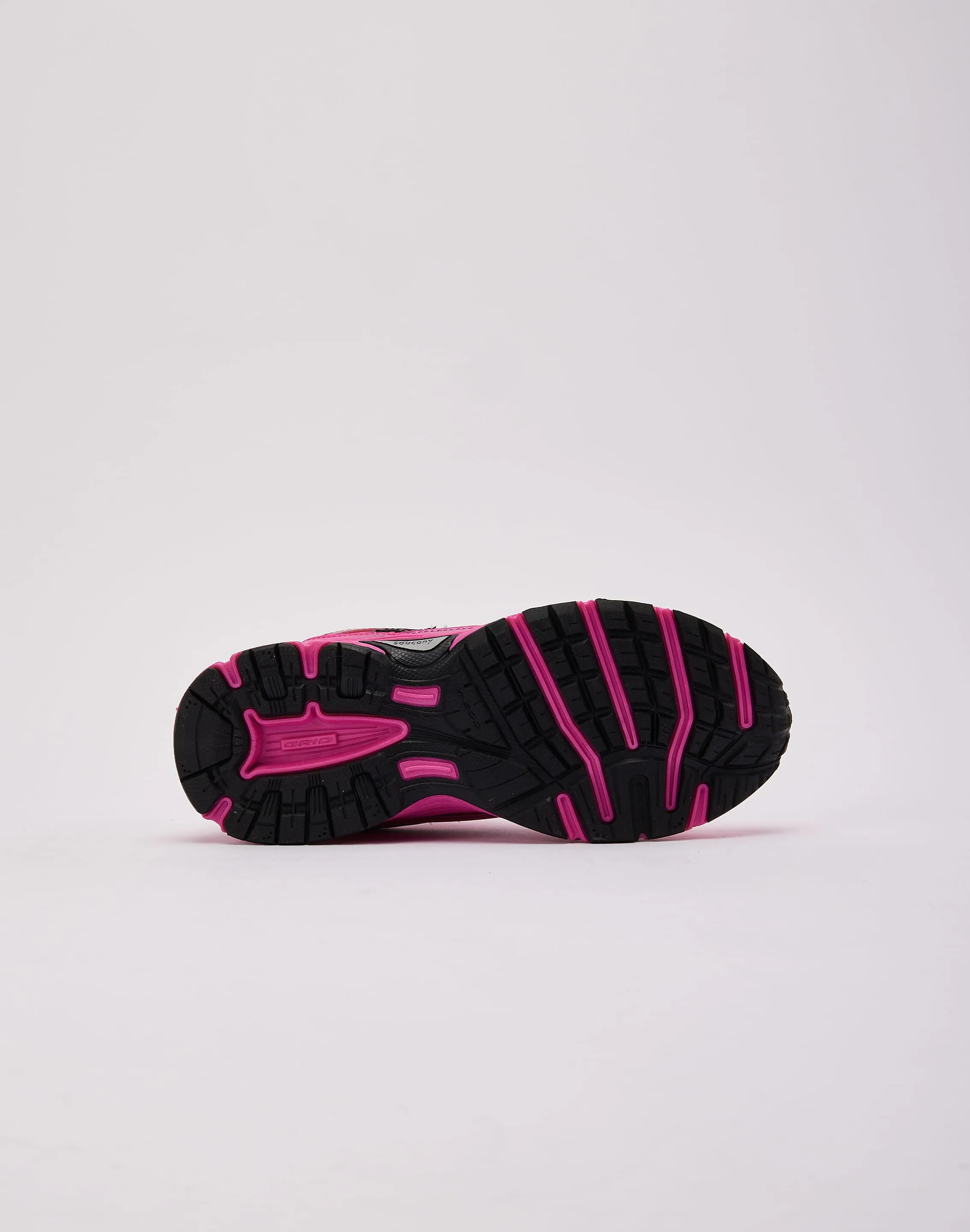 endurance runners Saucony Ride Millennium Grade-School