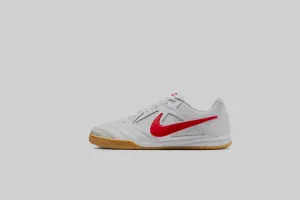 Padded Support Classic Power Nike Gato 'White and University Red'