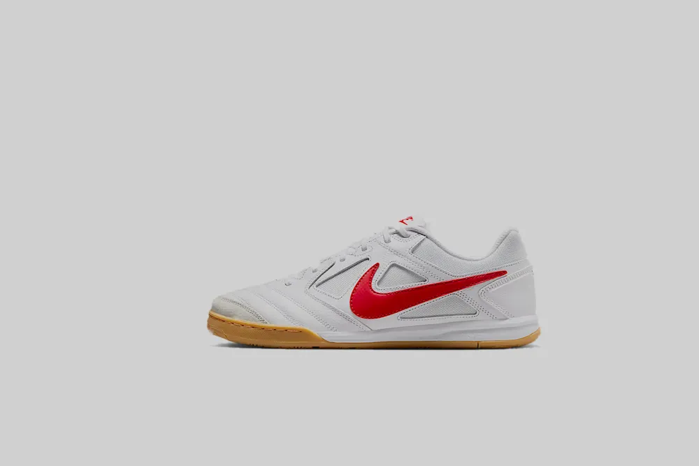 Padded Support Classic Power Nike Gato 'White and University Red'