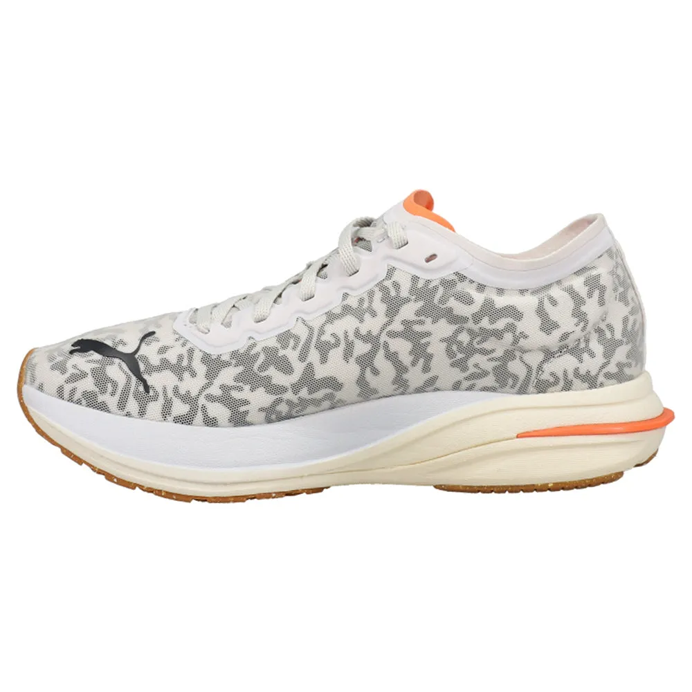 Deviate Nitro Lace Up Running Shoes jungle - themed running wear