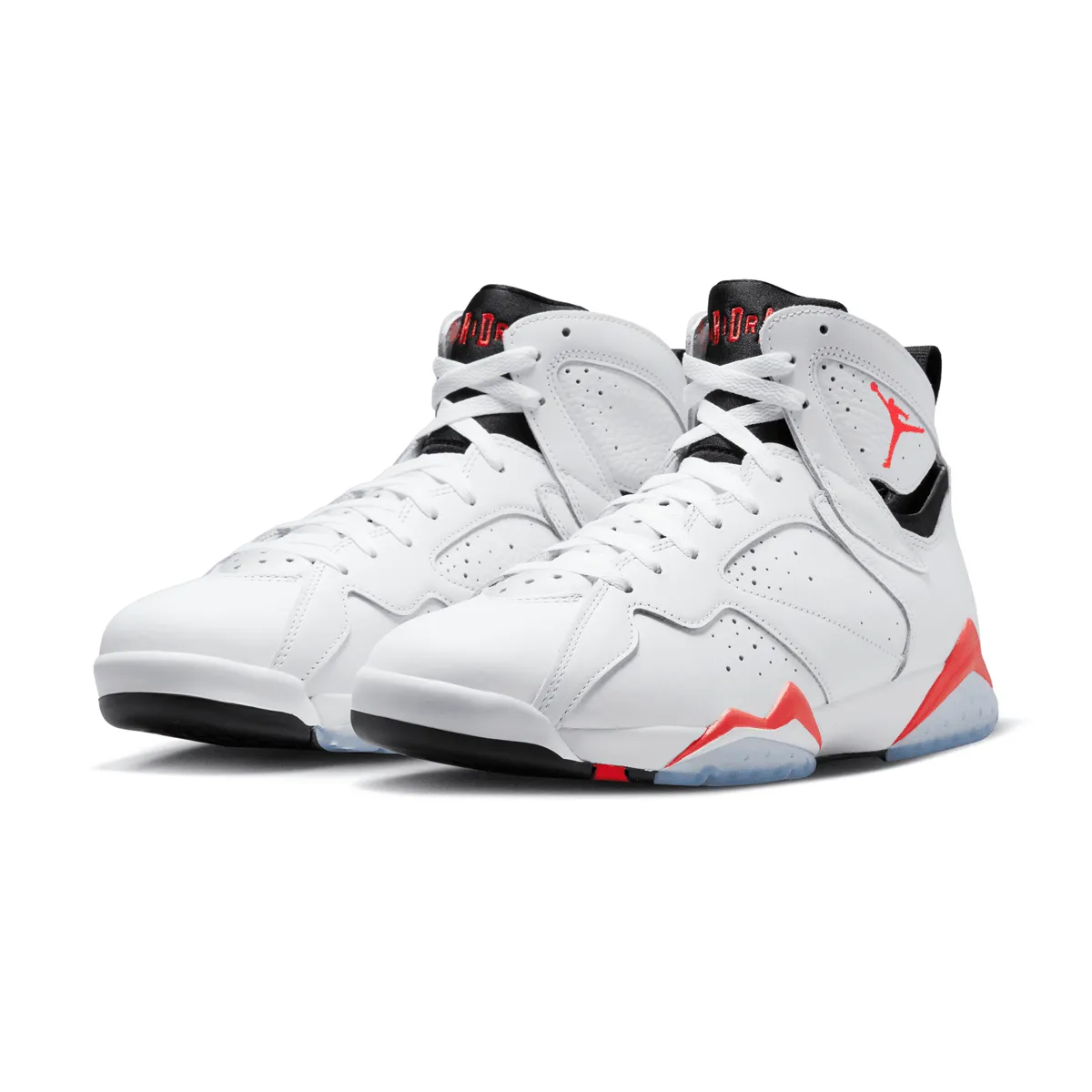 Lightweight Material Air Jordan 7 Retro 'Infrared'