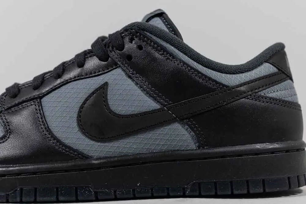 Nike Dunk Low 'Off Noir' Street Vibe