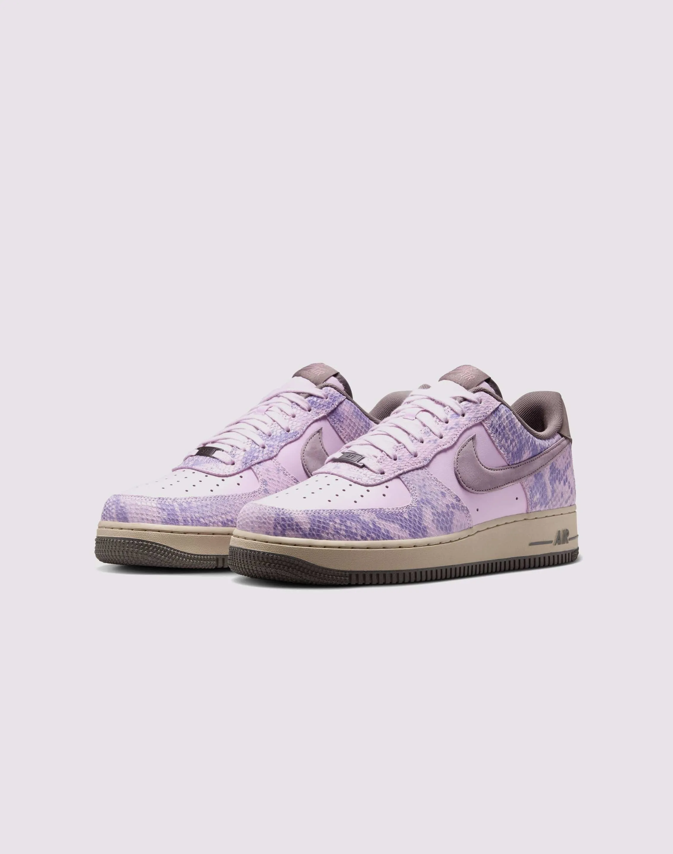 Nike Air Force 1 '07 LV8 Non Slip Outsole
