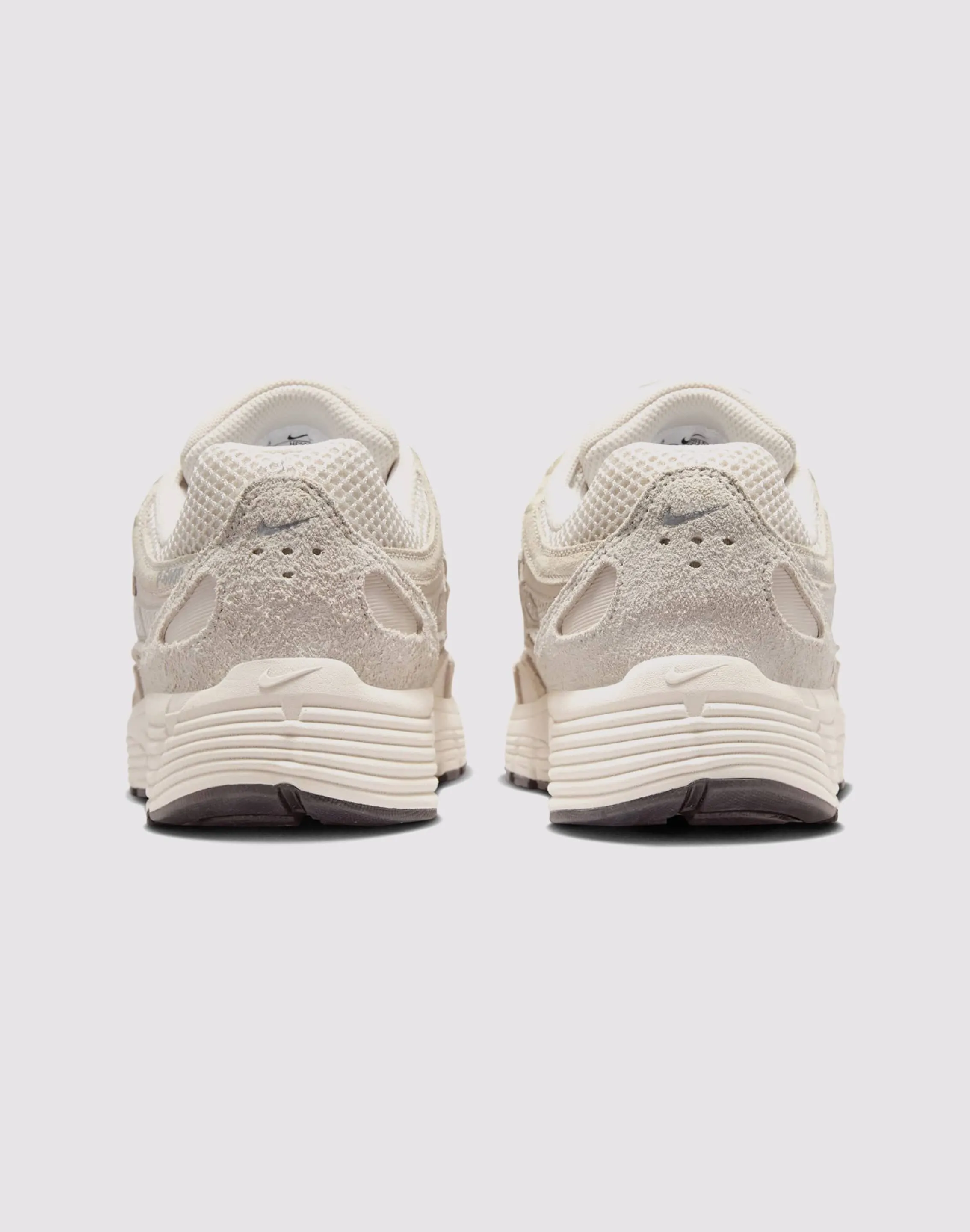 morning run Nike P-6000