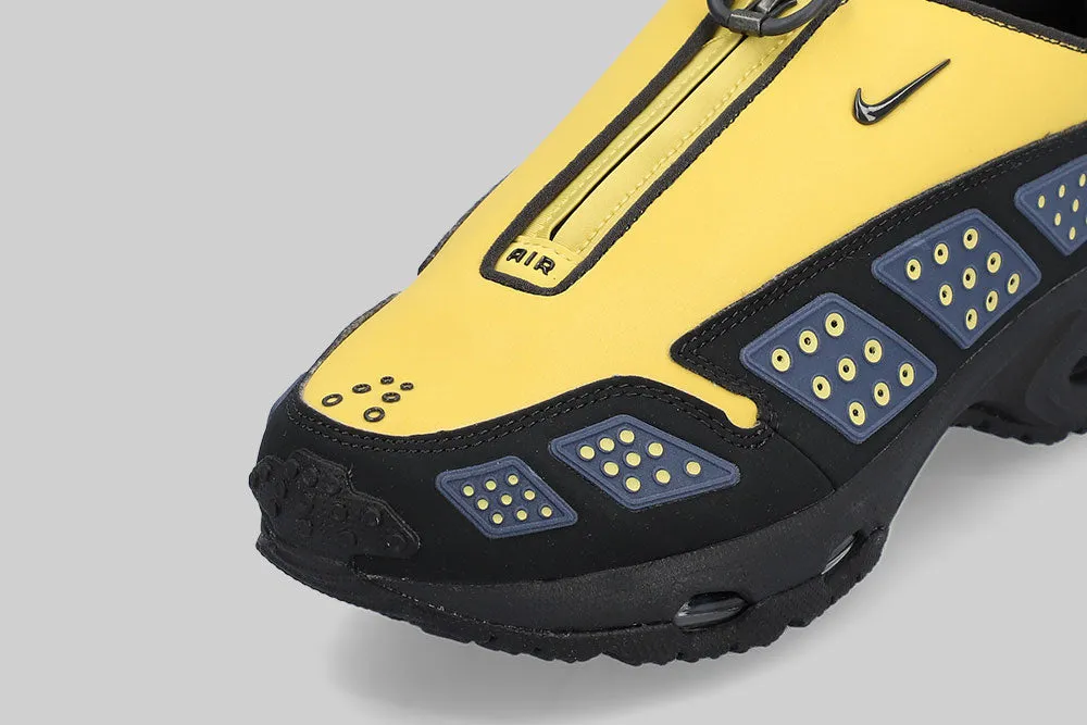 PaddedCollar Flexible Torsion Women's Nike Air Max SNDR 'Off Noir and Diffused Blue'