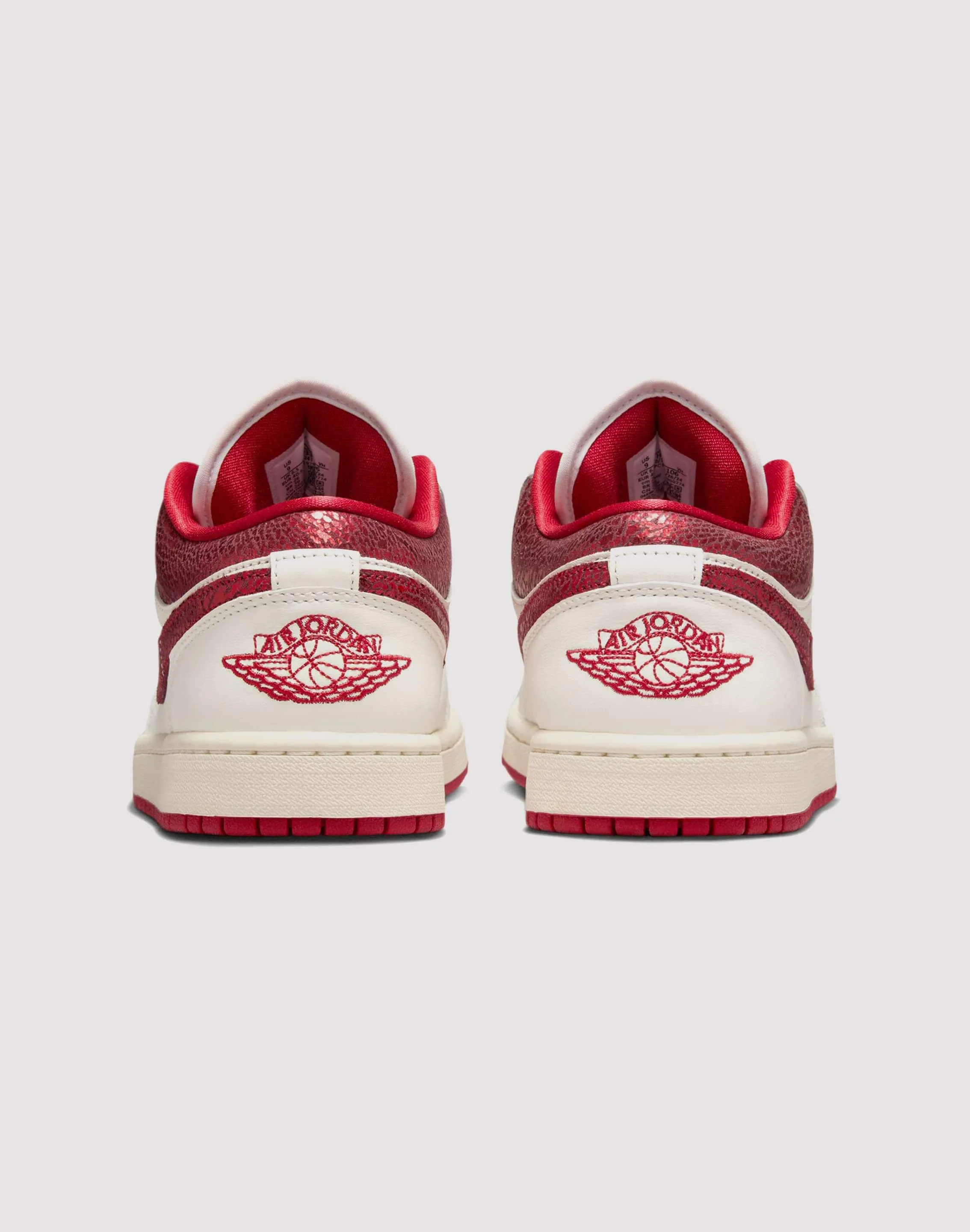 Foot Support Jordan 1 Low SE "Sail/Varsity Red/Team Red"