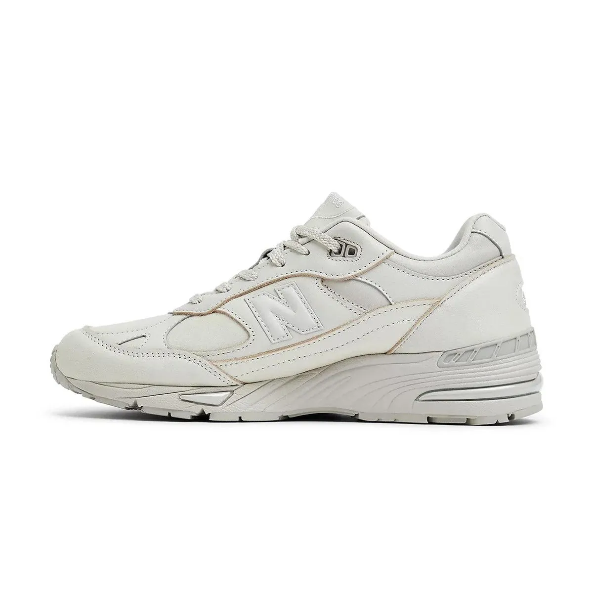 in UK 991 'Off White' Sleek Ease