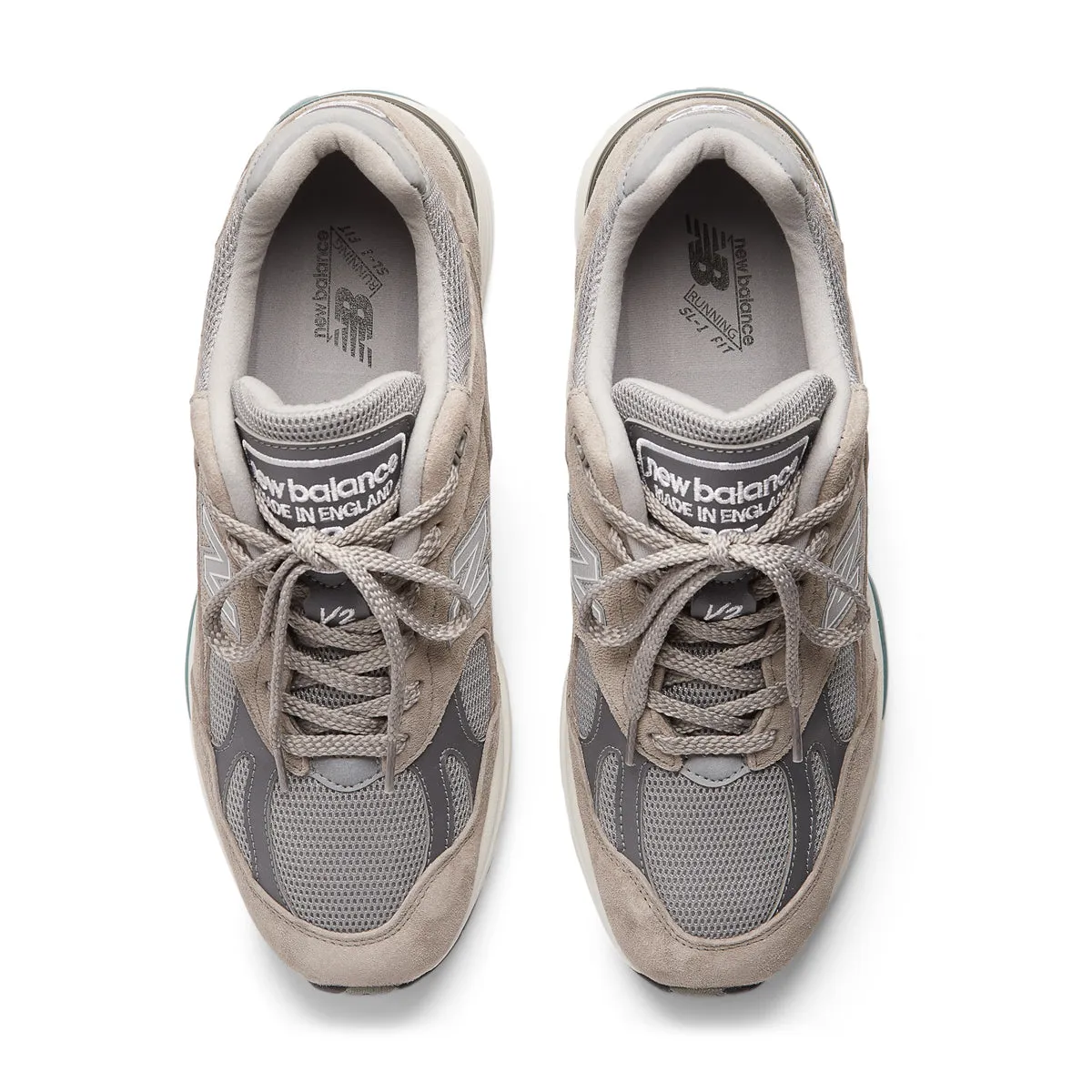 in UK 991v2 'Dove' All Daywear waterproof