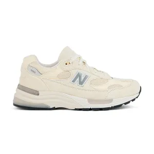 Modern Flair in USA 992 'Calcium Raw Cashew'