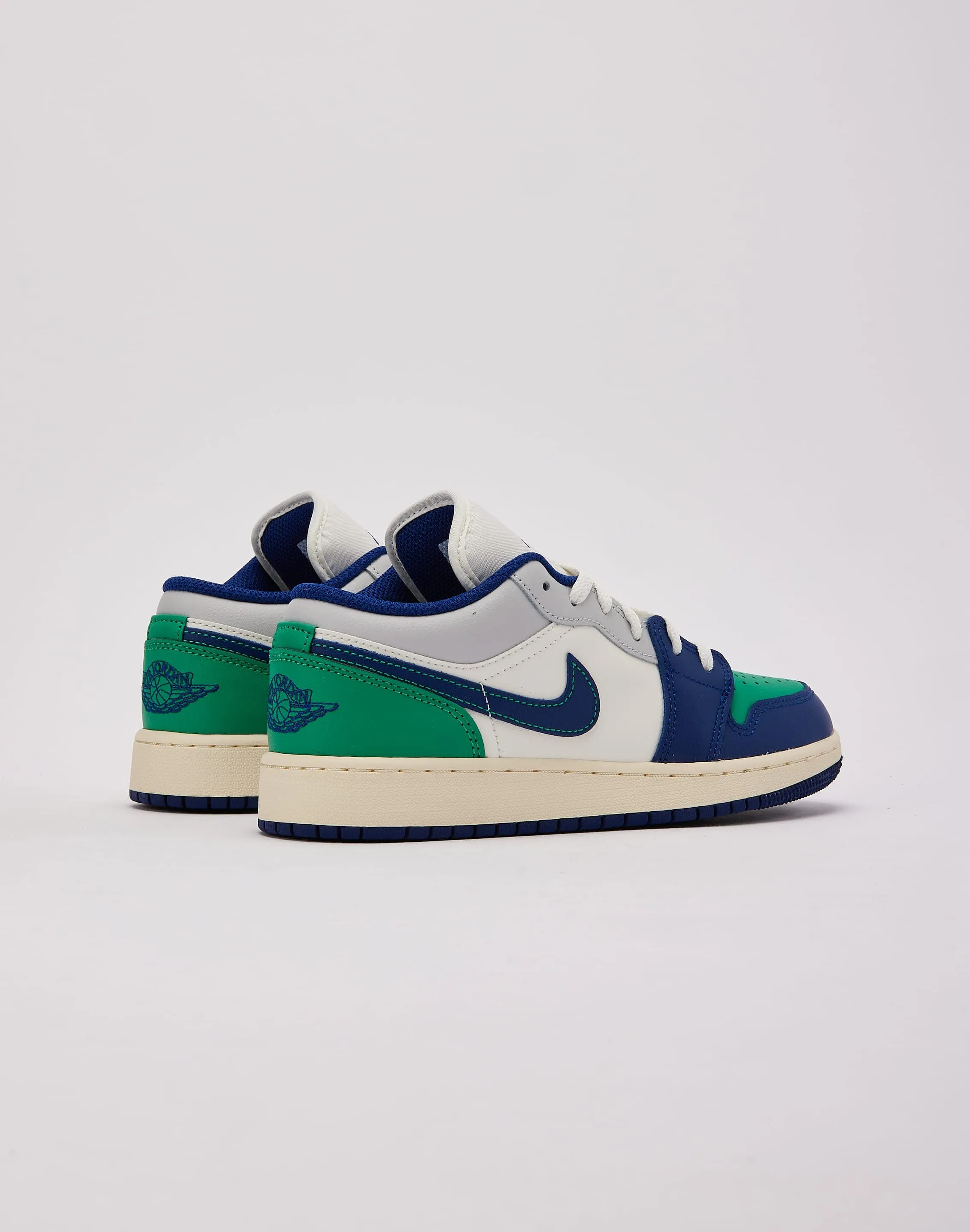 Ventilation Channel Tech Jordan Air Jordan 1 Low Grade-School
