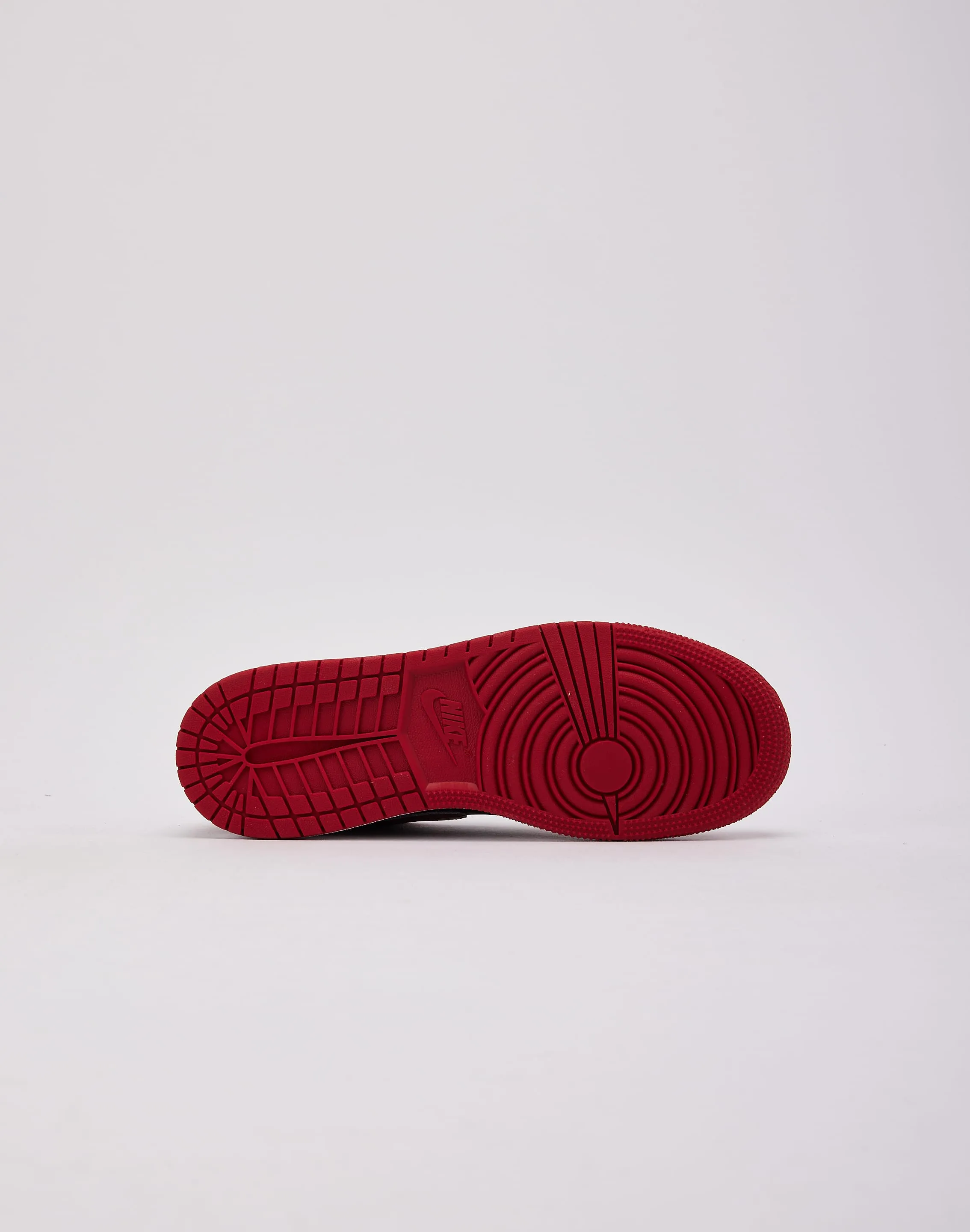 Jordan Air Jordan 1 Low SE Grade-School Indoor Sports Use Torsion control