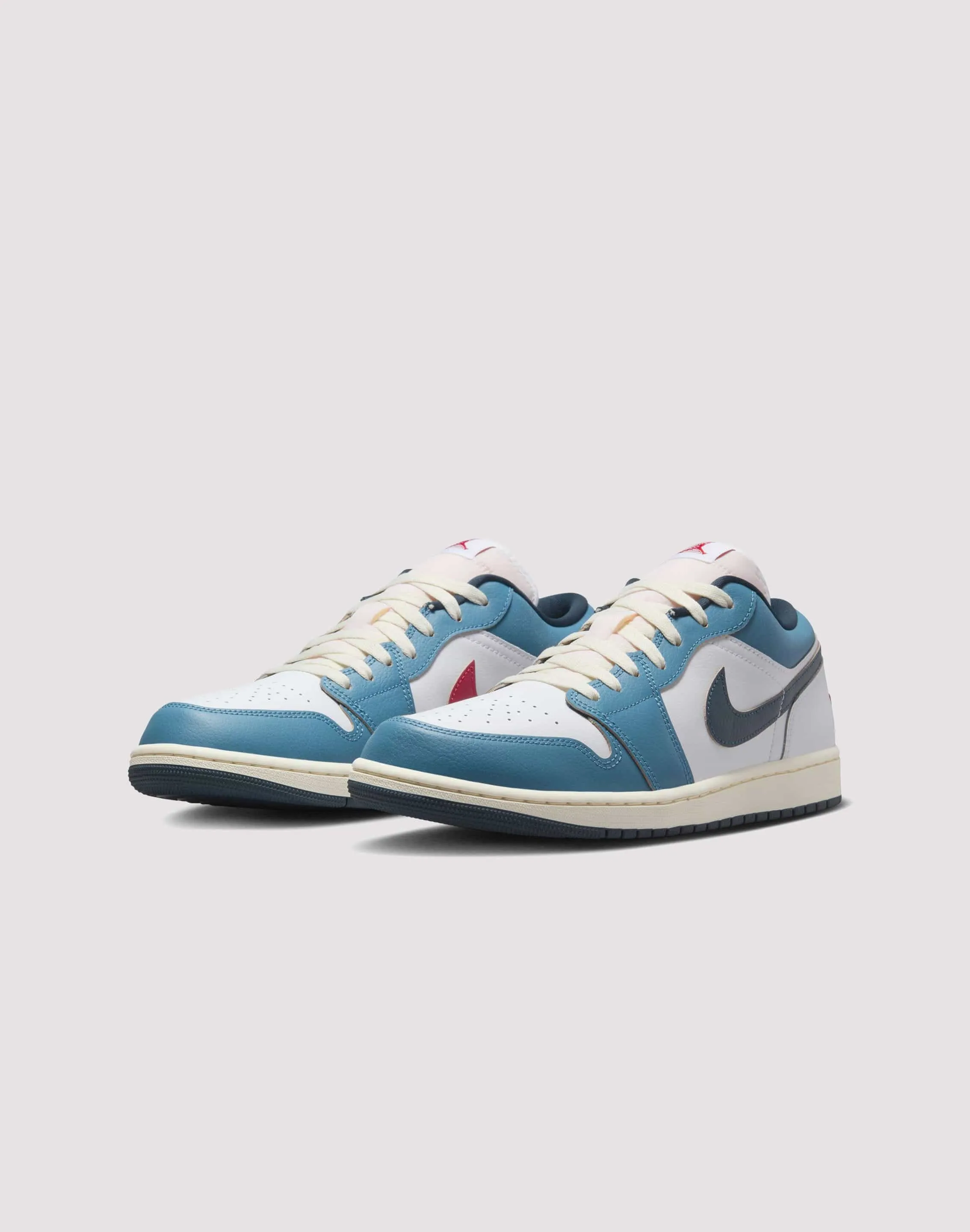 Ventilated Airflow Channels Friction Reducing Insole Jordan Air Jordan 1 Low SE