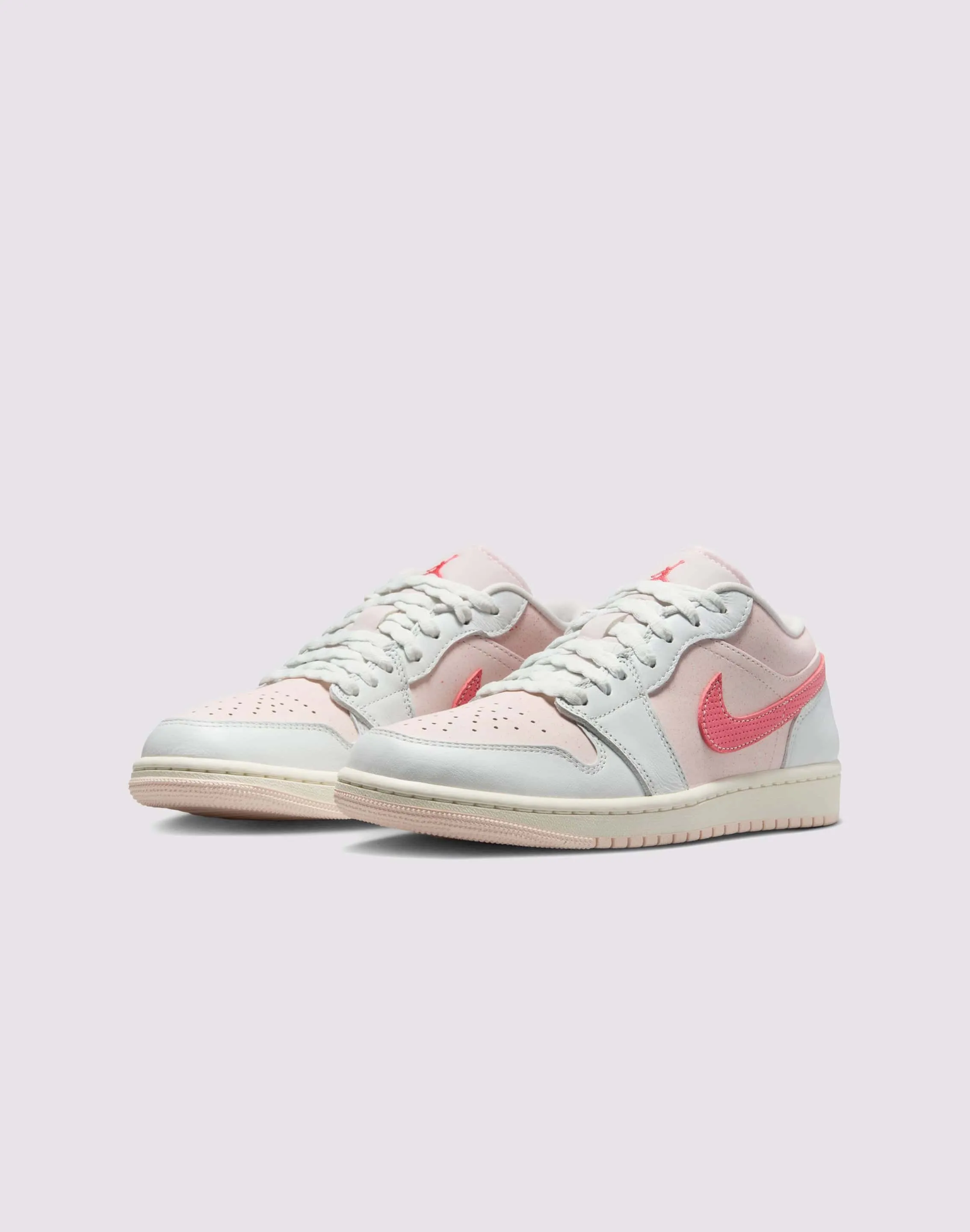 Light Fit Jordan Air Jordan 1 Low SE