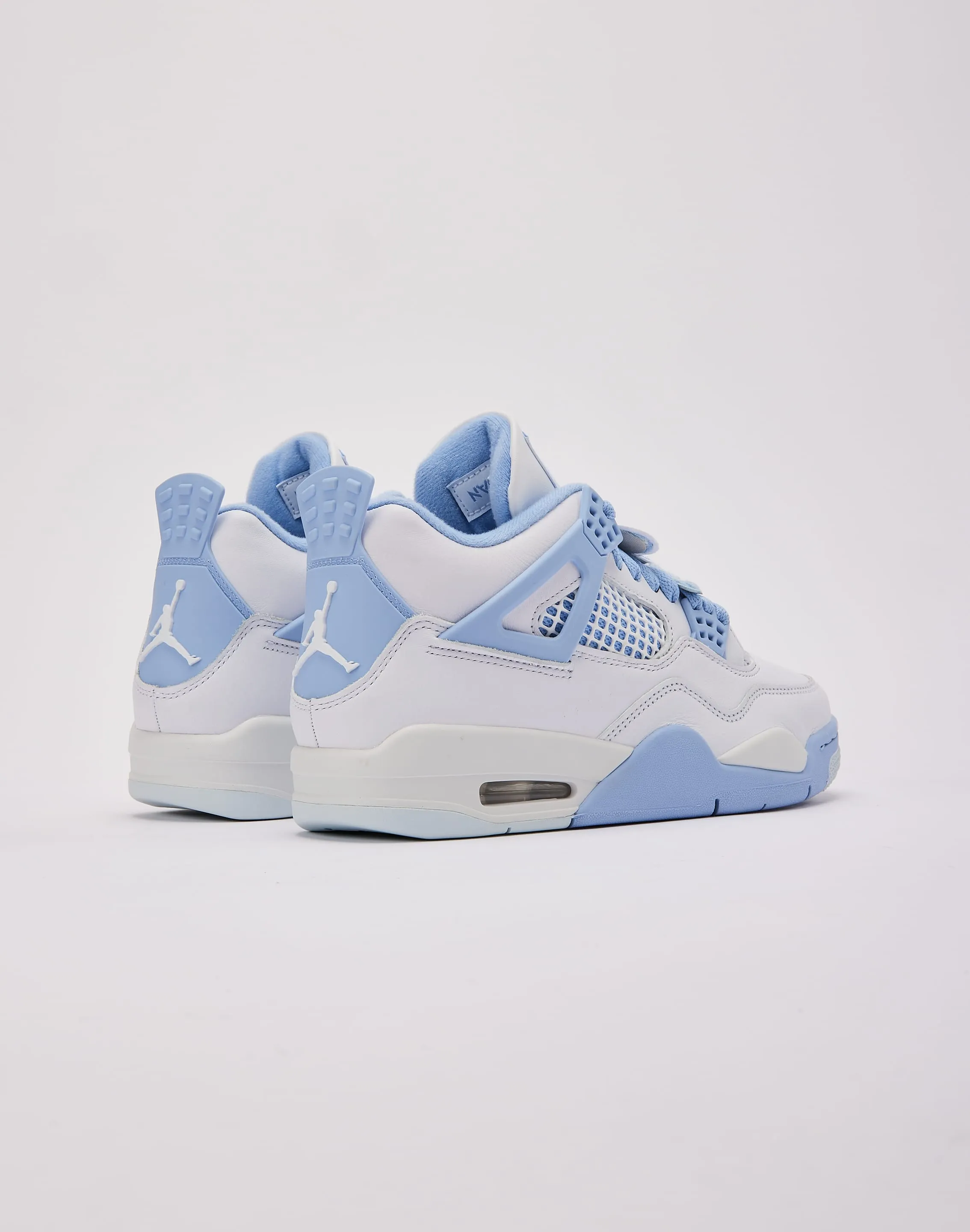 Strategic Traction Pattern Jordan Air Jordan 4 Retro 'Aluminum'