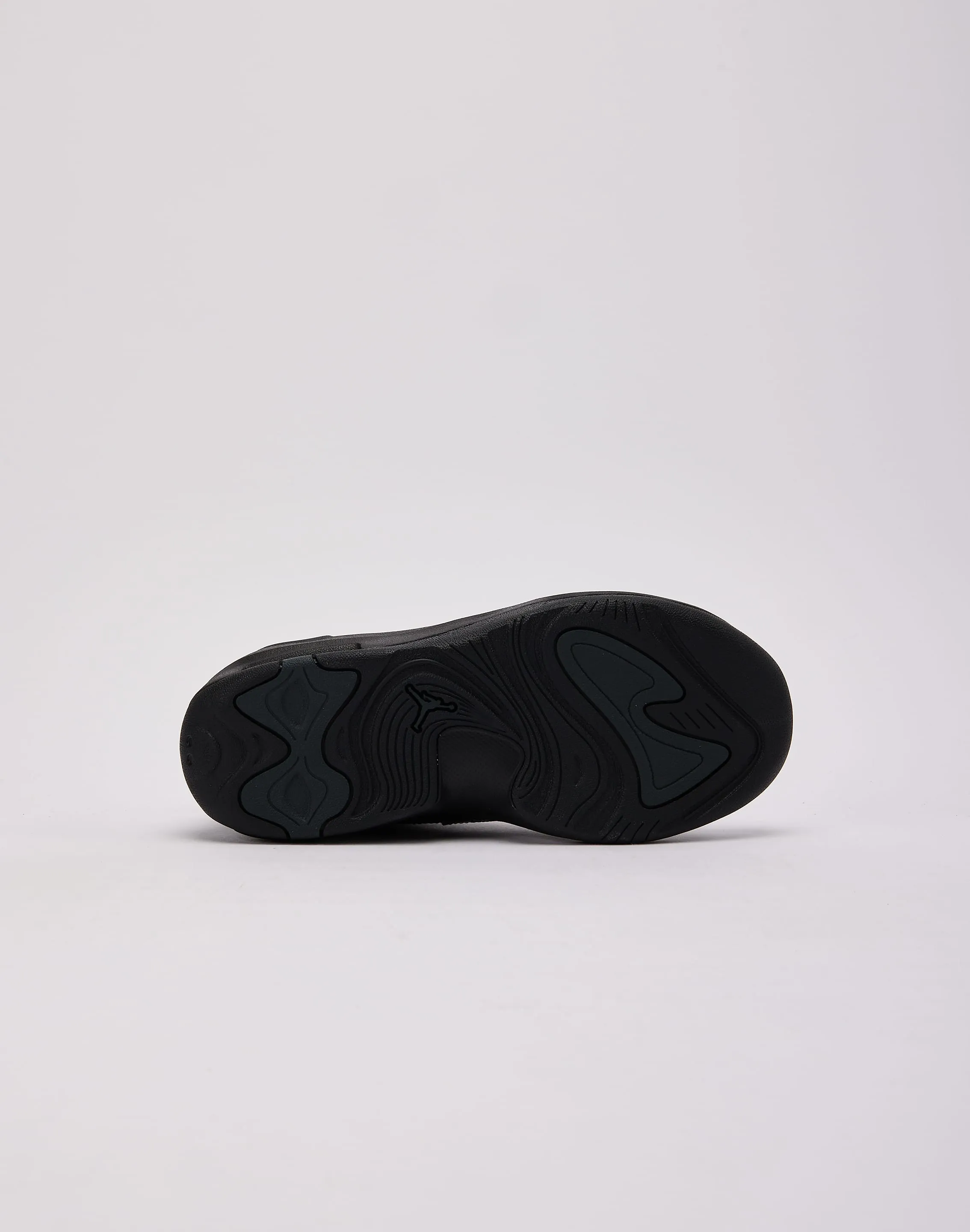 Jordan Max Aura 7 Grade-School Compression Mesh Panels Comfortable Flexibility