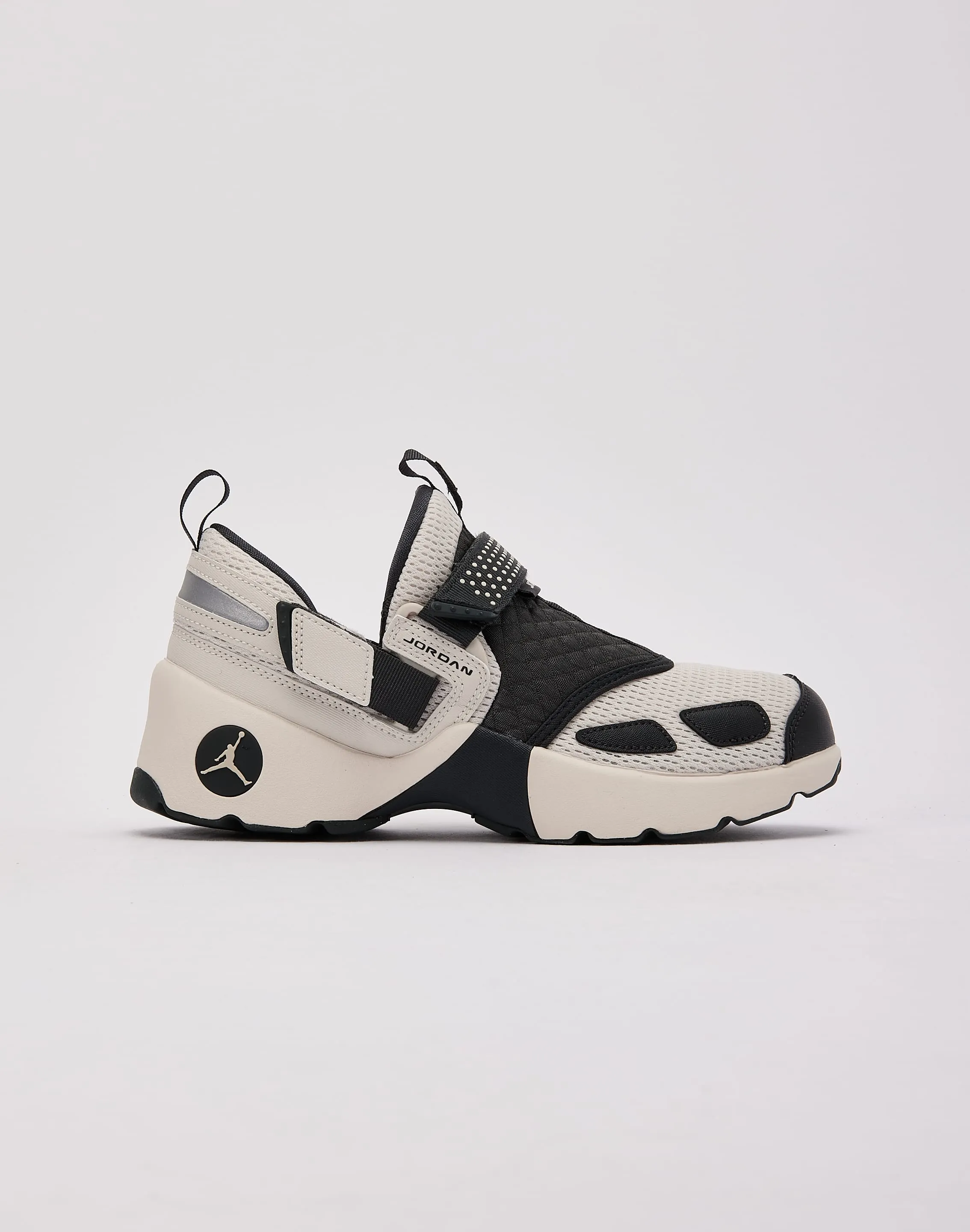 Collapsible Heel Design Tension Control Lacing Jordan Trunner LX