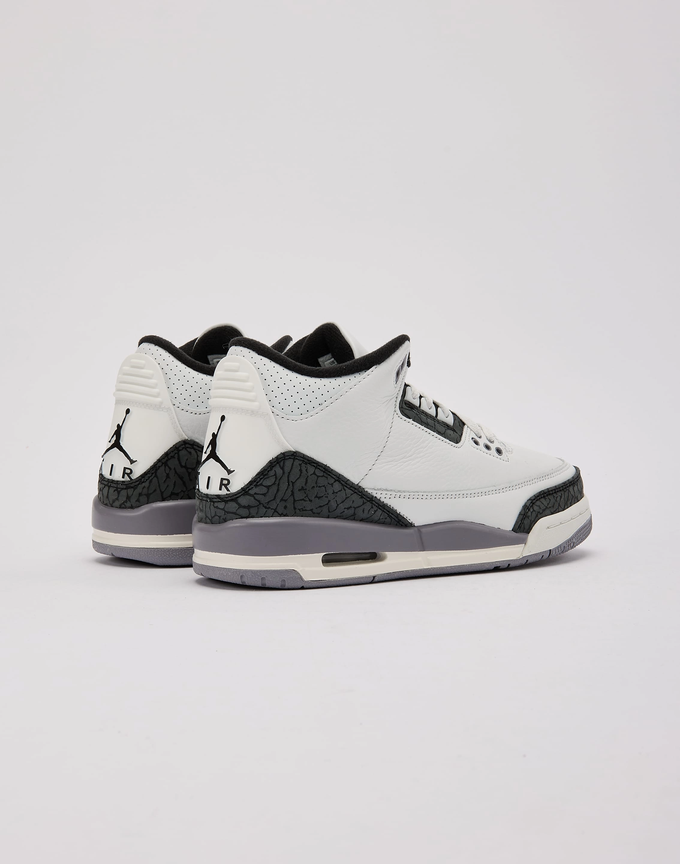 Jordan Air Jordan 3 Retro 'Cement Grey' Grade-School Zero Break In Comfort Multi Fit Shape