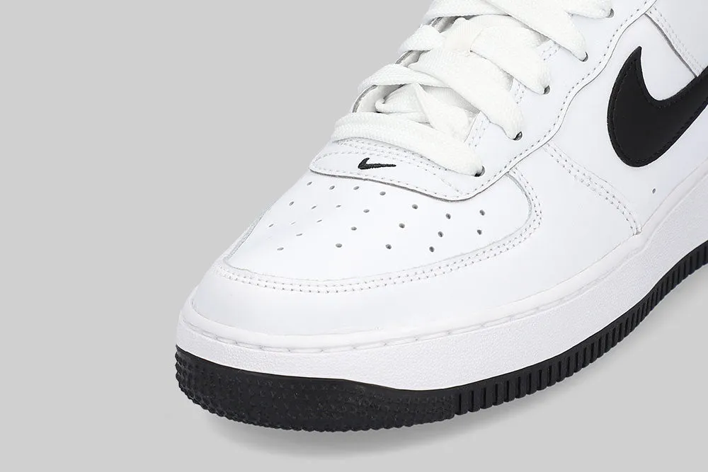 Nike Air Force 1 LV8 'White and Black' (GS) Functional Piece Classy Touch