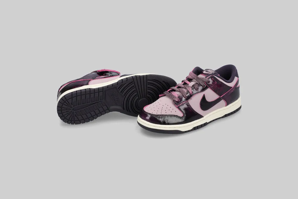 Women's Nike Dunk Low SE Panda 'Light Violet' Chill Time Adaptive Heel Lock