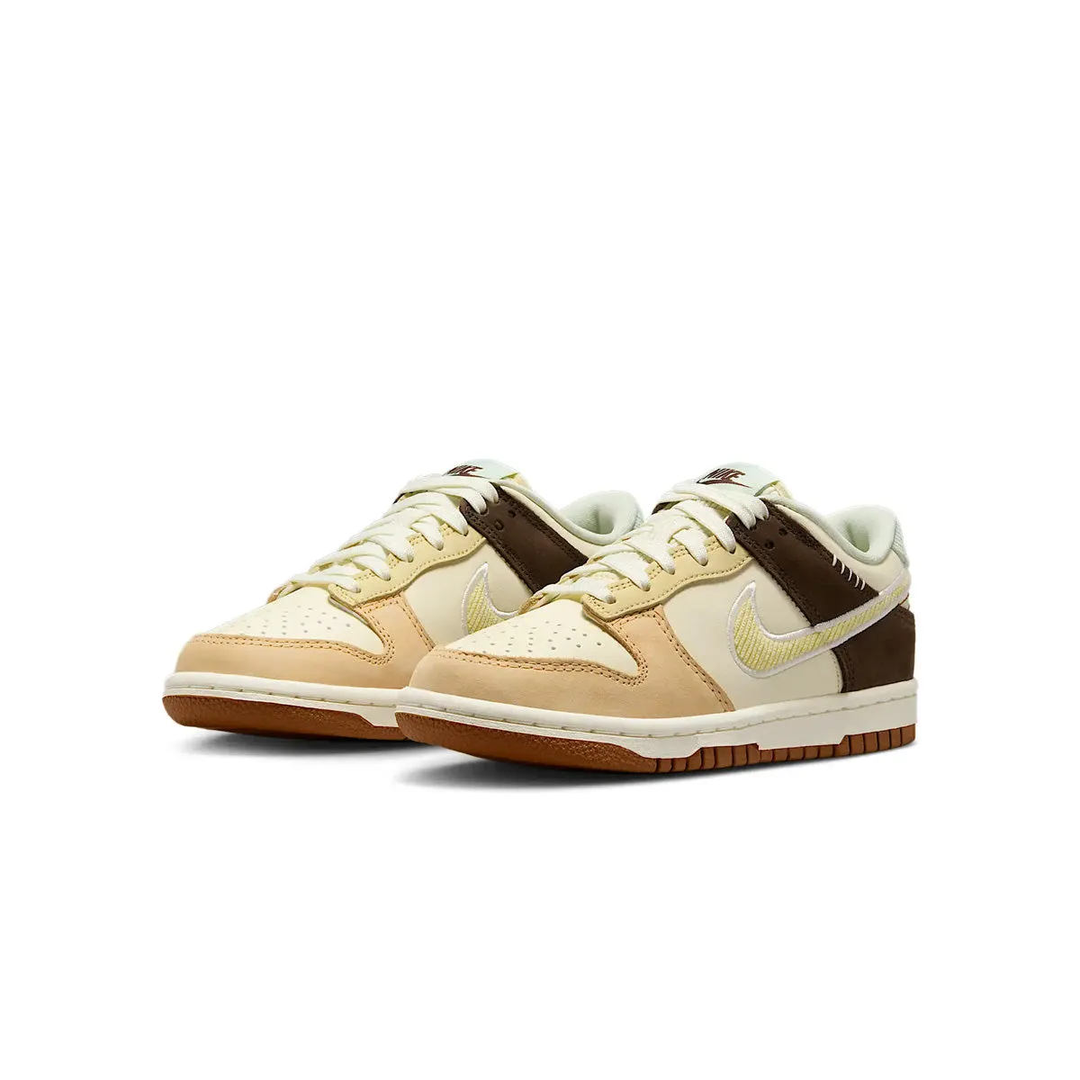 Kids Dunk Low 'Passing Notes' Dynamic Arch Cushion Mid Top Design