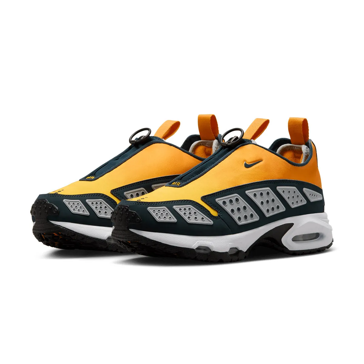 Air Max SNDR 'Canyon Gold Deep Ocean' Flattering wear