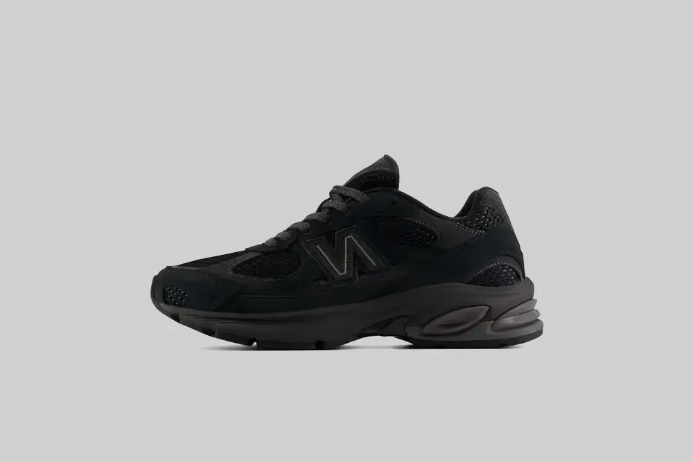 Elegant shock absorption New Balance 2010 'Black' - U2010TTB