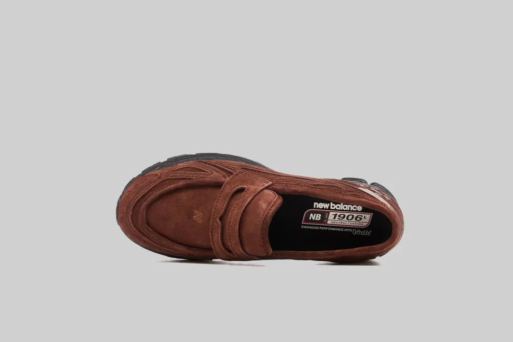 Smooth Form Retro-inspired support New Balance 1906 Loafer 'Rich Oak' - U1906LNS