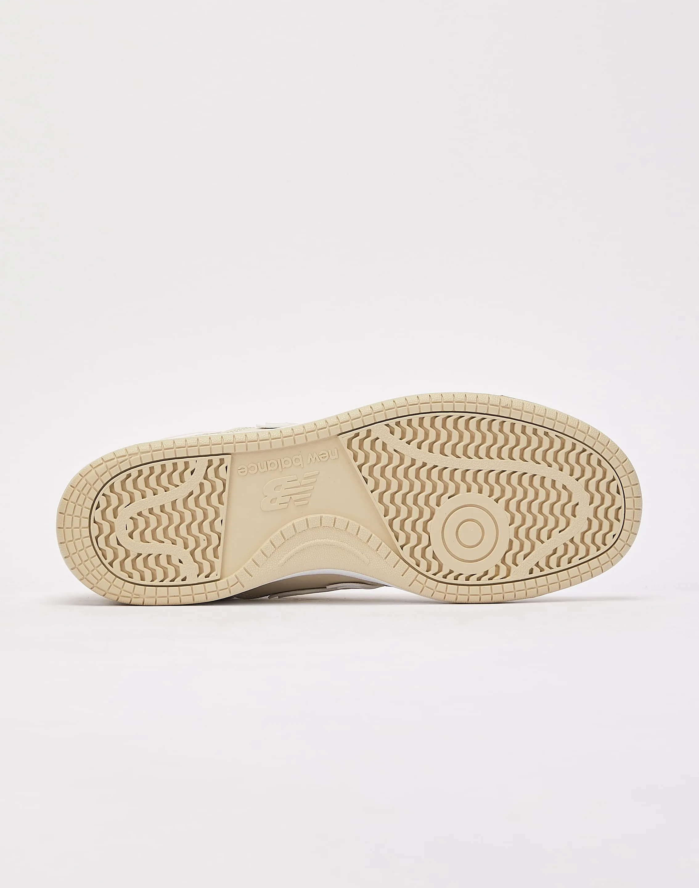 Unibody Upper Construction High Traction Shoes New Balance 480